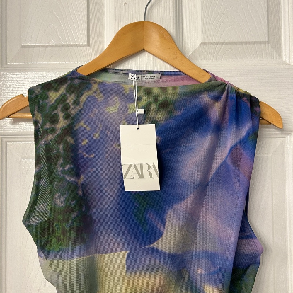 Zara Women's Blue and Green Sleeveless Bodysuit
